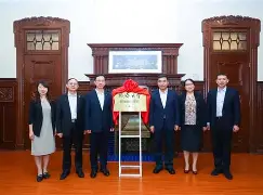 欧博官网入口-北京国安上海申鑫打架视频在线看